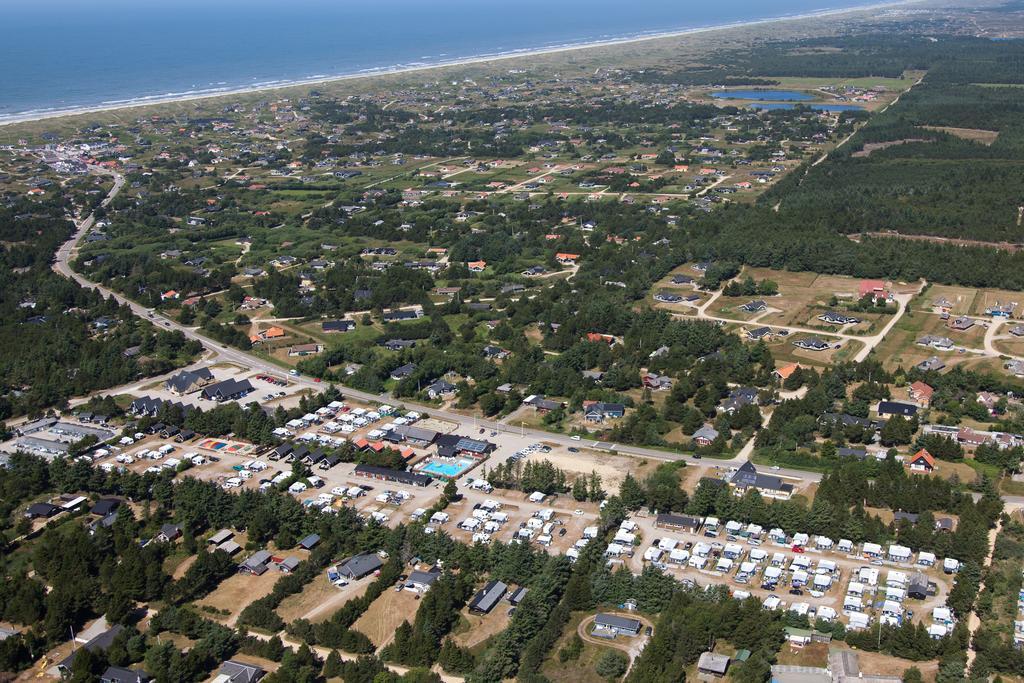 Vejers Family Camping&Cottages Exteriör bild